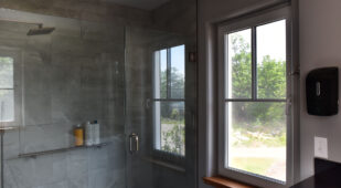 Unity Homes Värm design in Newbury, NH, bath